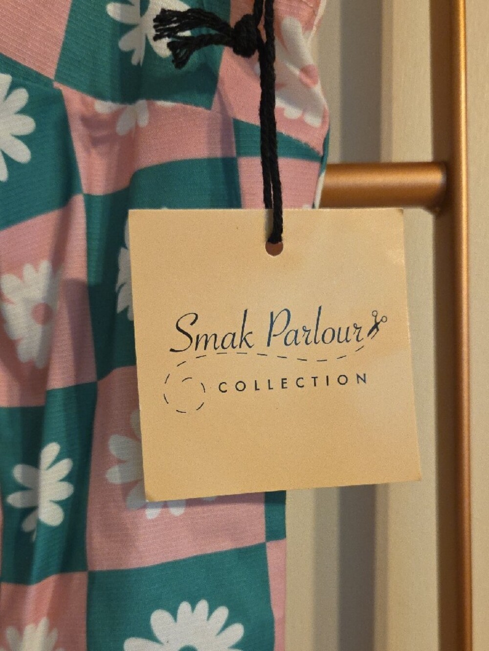 Smak Parlour Unique Vintage Pink & Green Retro Daisy Check Shift Dress - Picture 3 of 6